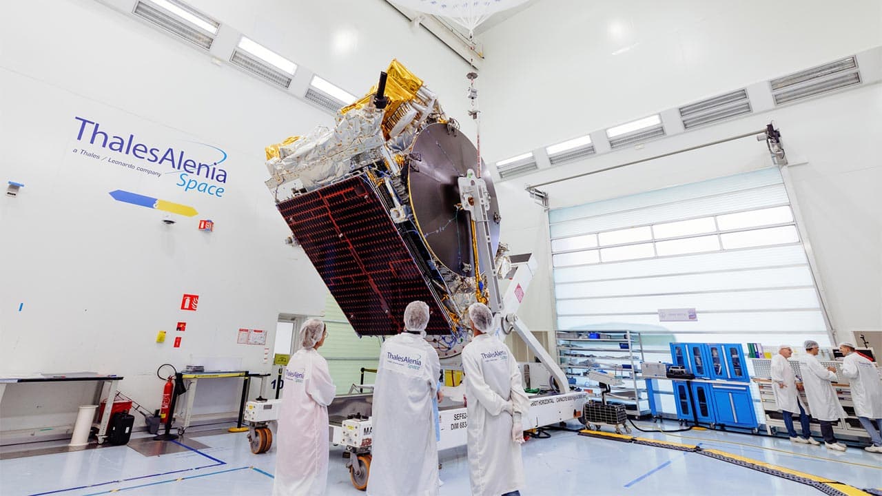 Thales Alenia Space va supprimer 1.000 postes entre Cannes et Toulouse