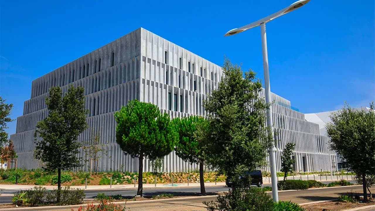 Cannes : le Pôle Universitaire d’Innovation MED’INNOV définit sa stratégie