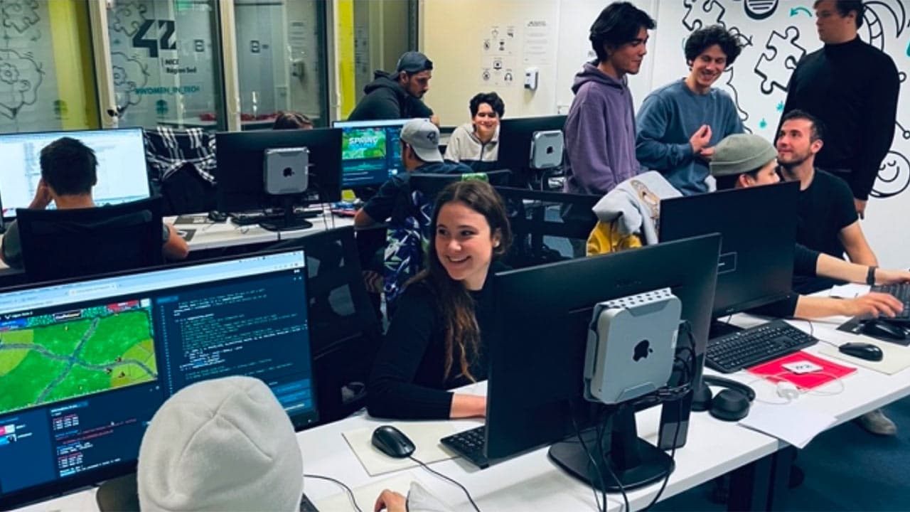 42 Nice, 4ème du “codingame fall challenge”, une compétition mondiale