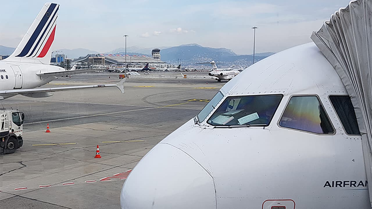 Aéroport : Air France annonce l’arrêt de ses Nice-Paris Orly en 2026