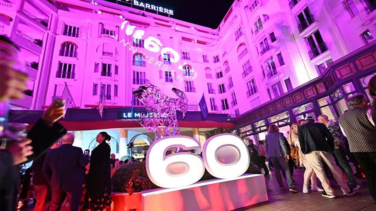 Cannes : à 60 ans, le MIPTV voit la vie en “pink”