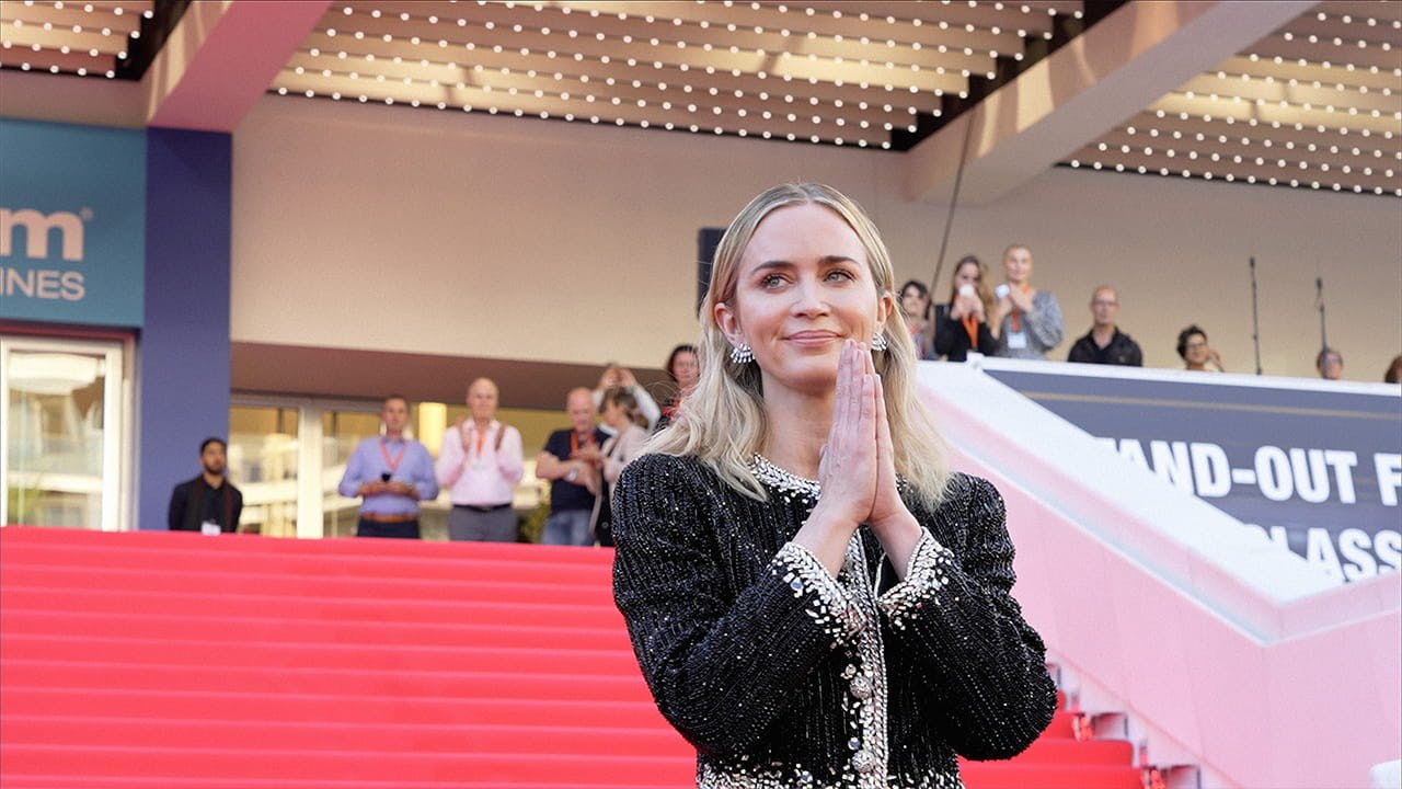 Cannes : Emily Blunt en route pour le "Chemin des Etoiles"